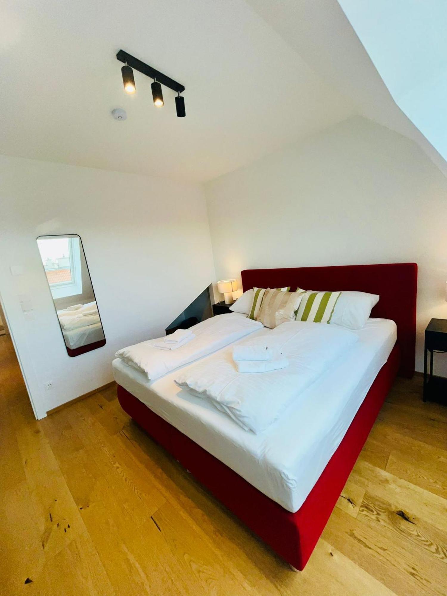 Orestaliving - Penthouse With Designer Renovation Wiedeń Zewnętrze zdjęcie
